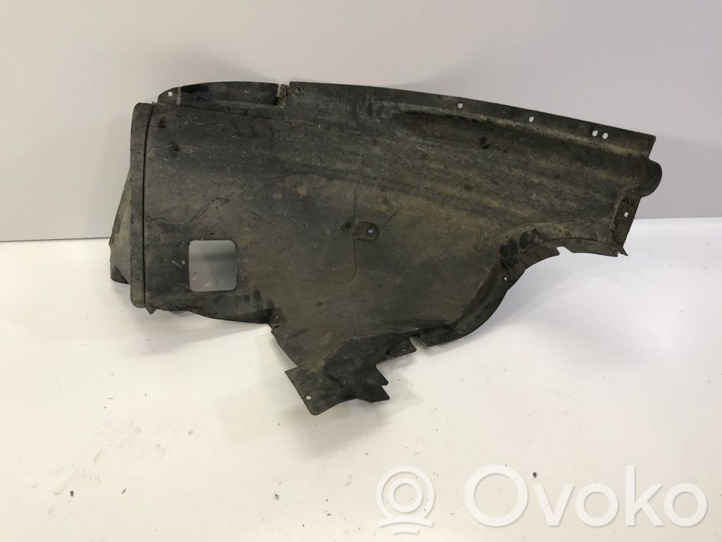 Front wheel arch liner splash guards