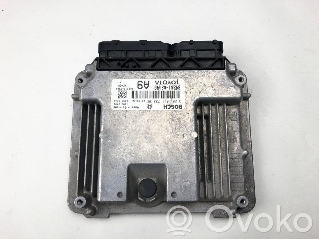 Toyota Corolla E120 E130 Engine control unit/module 