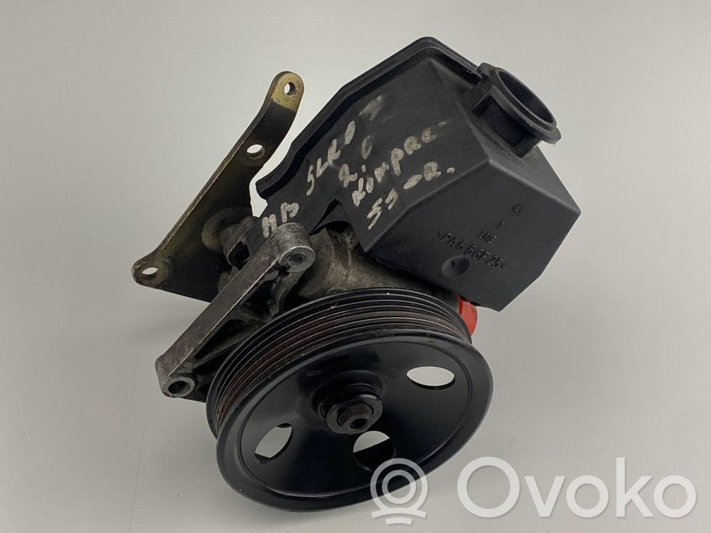 Mercedes-Benz SLK R170 Power steering pump 