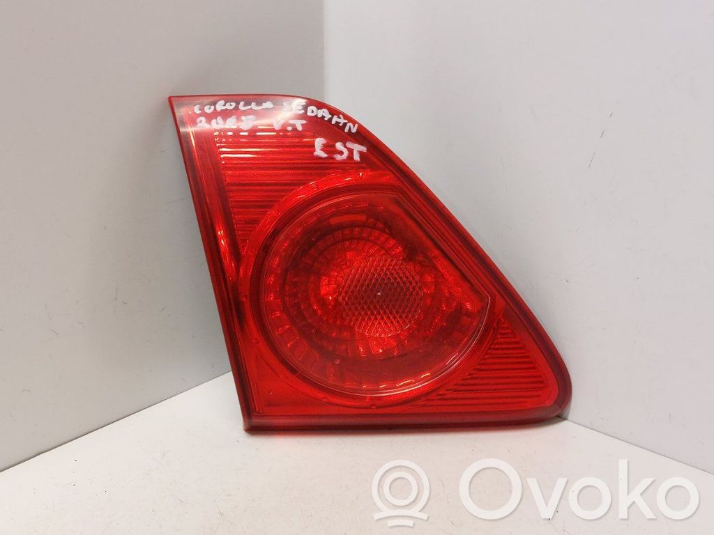 Toyota Corolla E140 E150 Lampy tylnej klapy bagażnika 