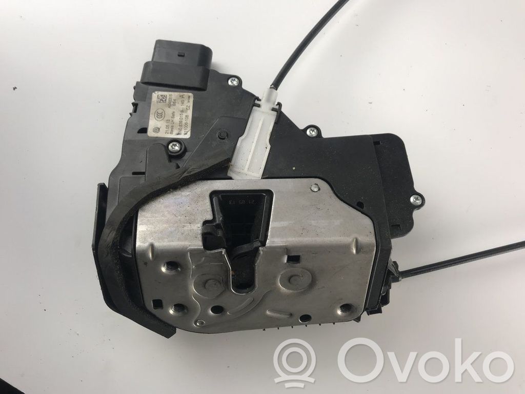 Volkswagen Sharan Rear door lock 