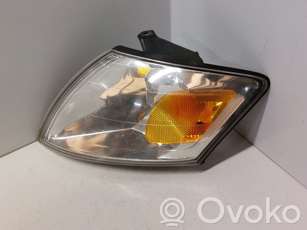 Mazda MPV Front indicator light 