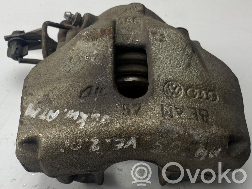 Audi A4 S4 B7 8E 8H Etujarrusatula 