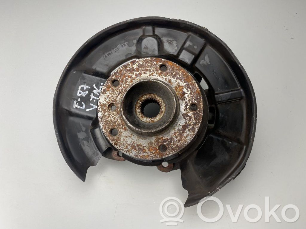 BMW 1 E81 E87 Rear wheel hub spindle/knuckle 