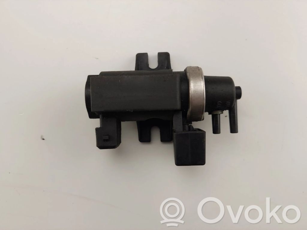 Solenoidinis vožtuvas   2247906,2247906,72279600