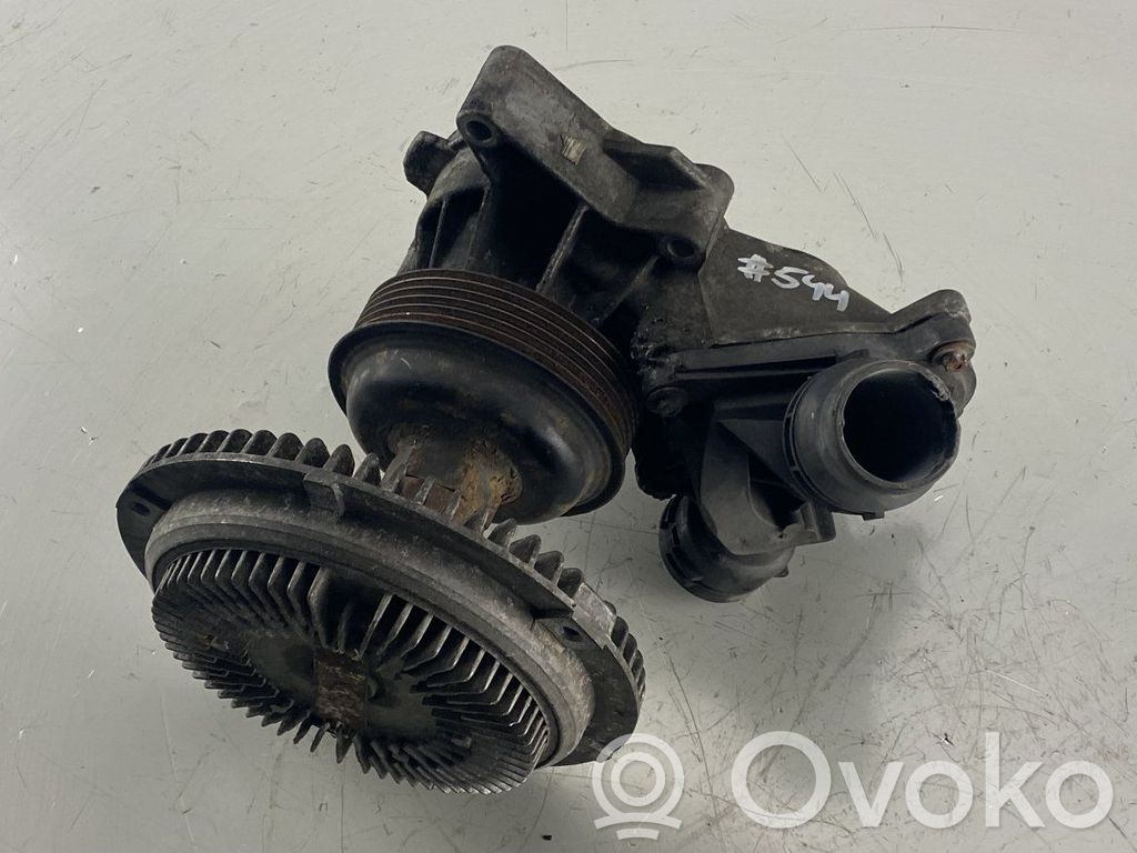 BMW 7 E65 E66 Vandens pompa 