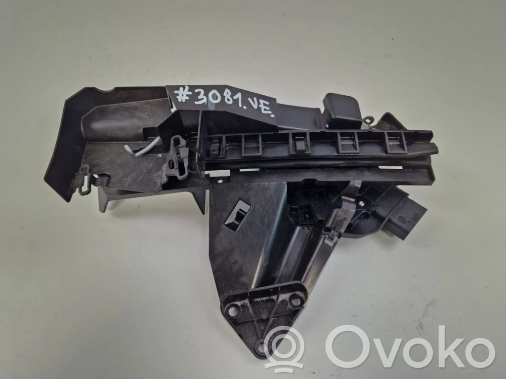 Ford Focus Priekšpusē slēdzene 