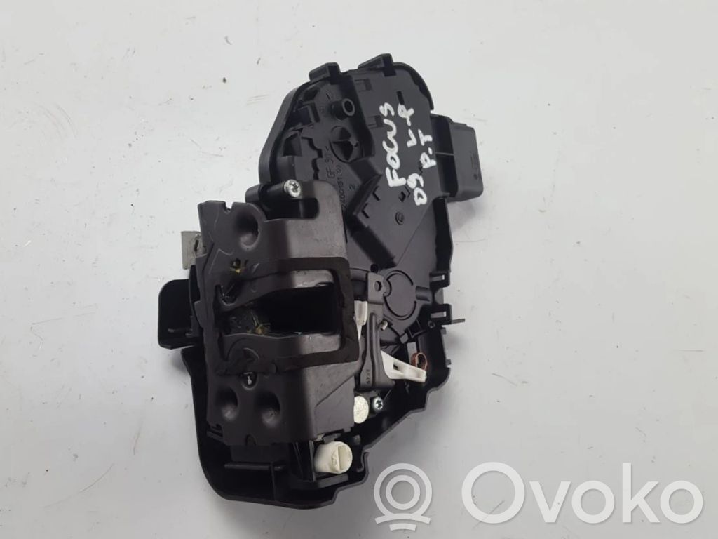 Ford Focus Aizmugurē slēdzene 