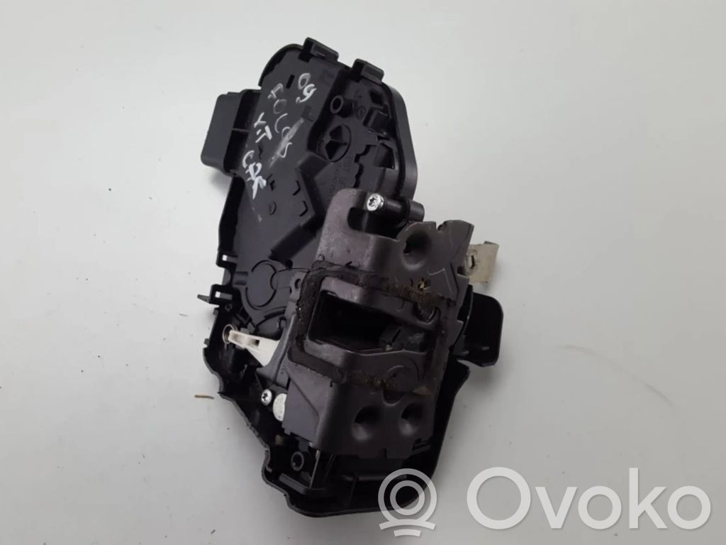 Ford Focus Aizmugurē slēdzene 