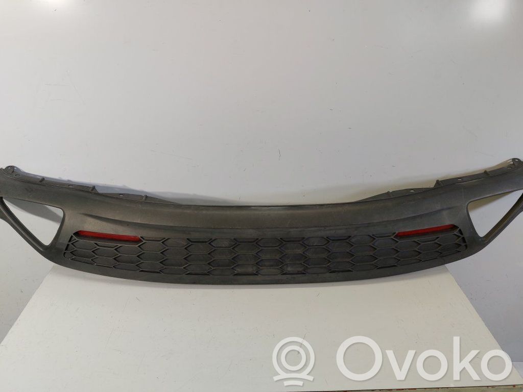 Honda Civic Moldura inferior del parachoques trasero 