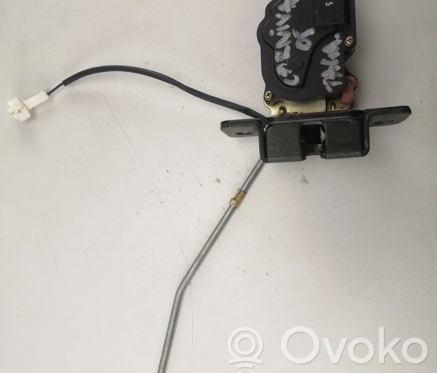 KIA Carnival Aizmugurējā pārsega slēdzene 