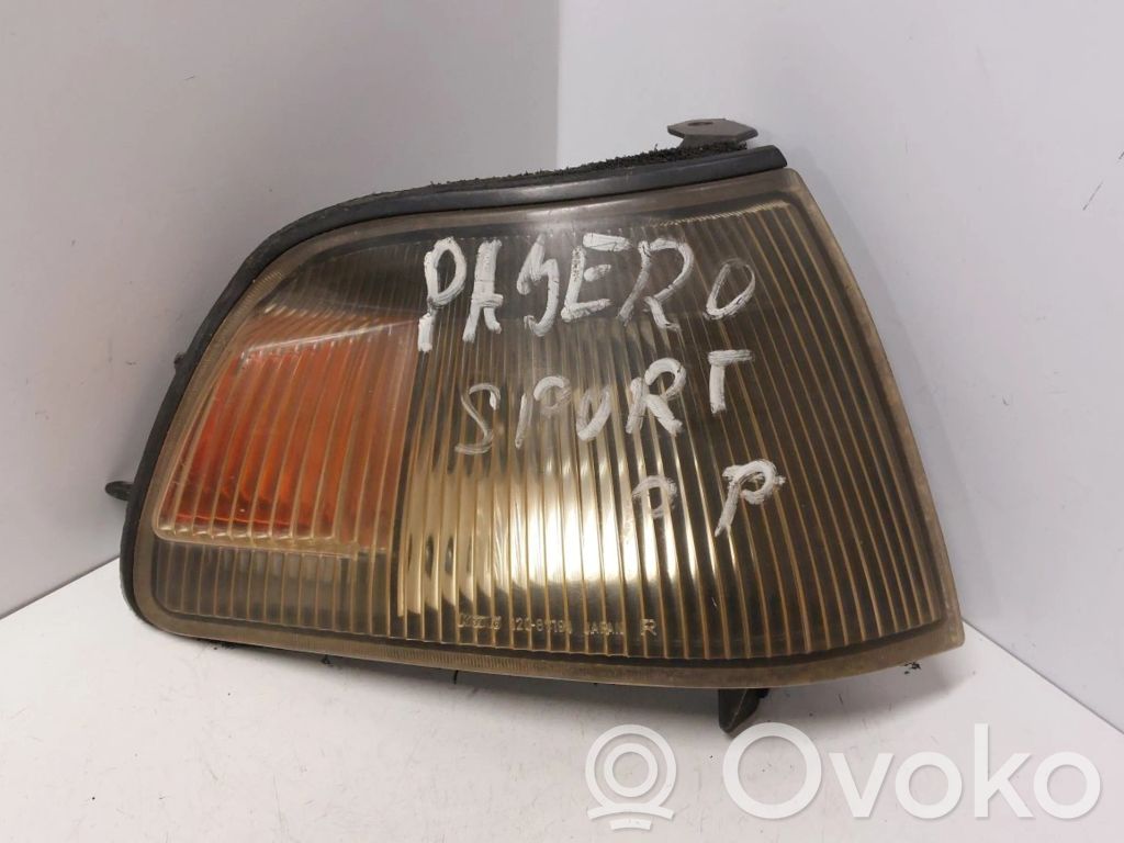 Mitsubishi Pajero Sport I Frontblinker 