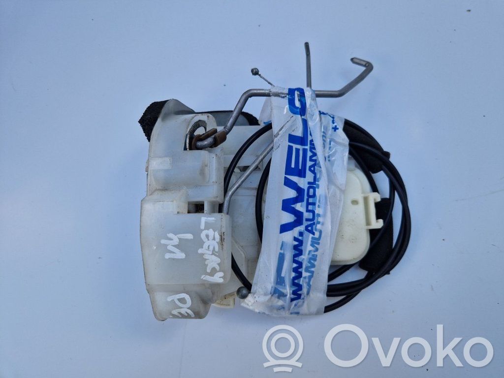 Subaru Legacy Front door lock 