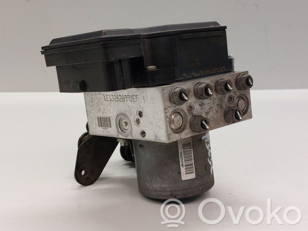 Volkswagen PASSAT B7 ABS Pump 