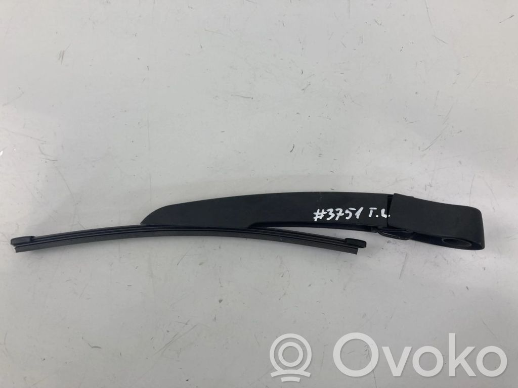 BMW 2 F45 Ramię wycieraczki szyby tylnej 