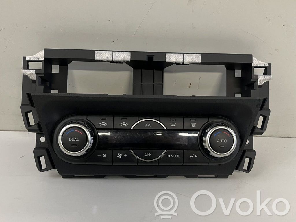 Mazda 3 II Climate control unit 