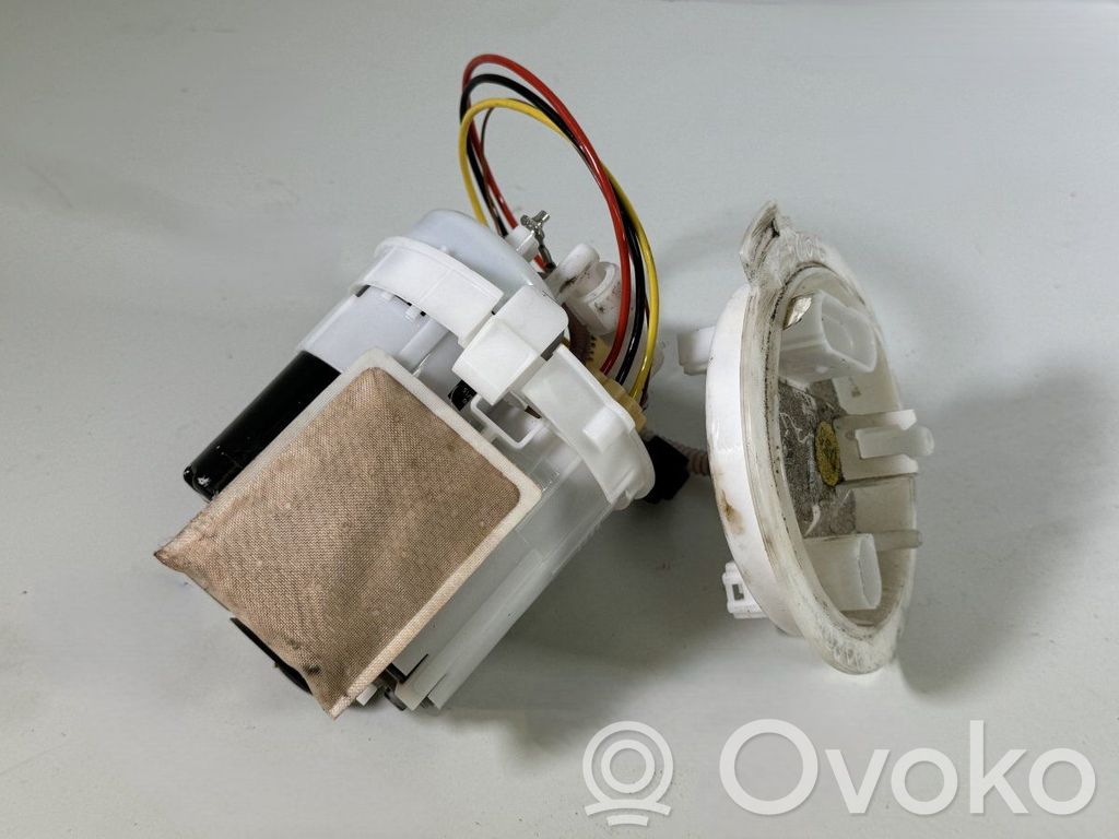 Bomba interna de combustible   8W0919087L,8W0919087L