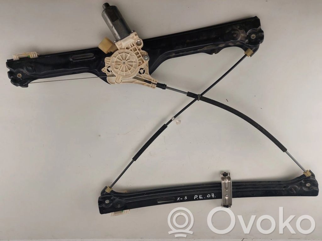 BMW X5 E70 Front door electric window regulator 