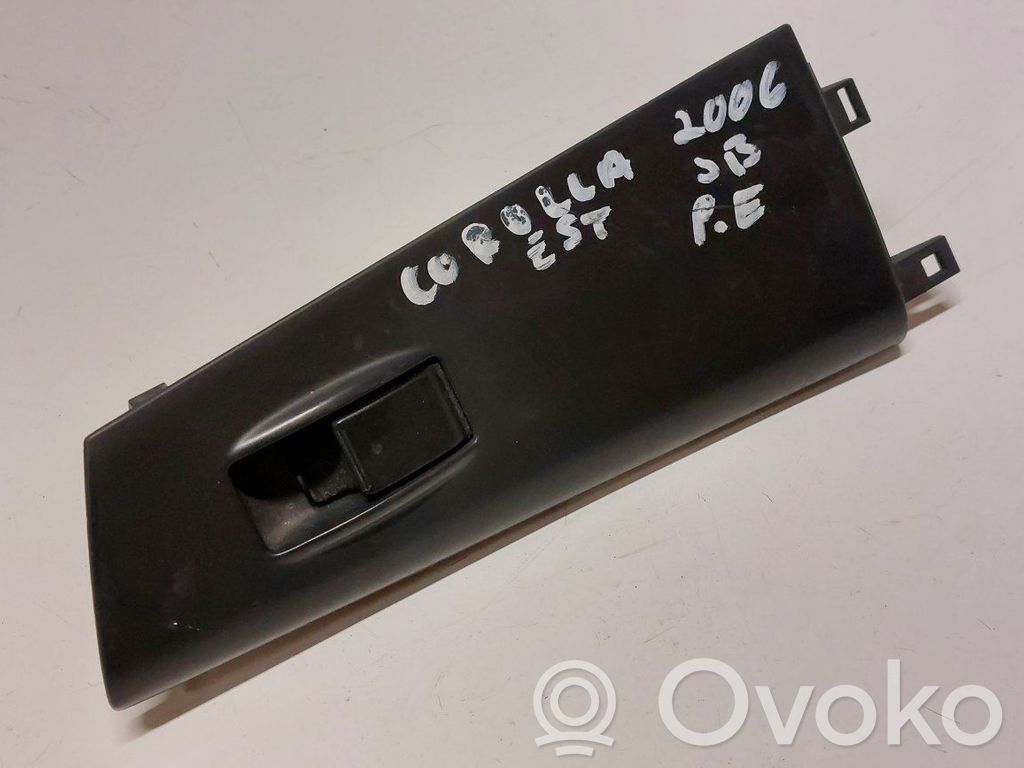 Toyota Corolla E120 E130 Electric window control switch 