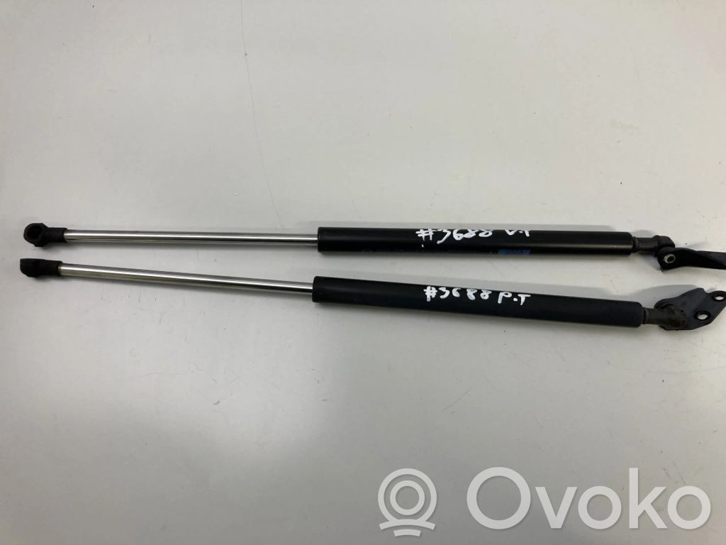 Mazda 6 Tailgate/trunk strut/damper 