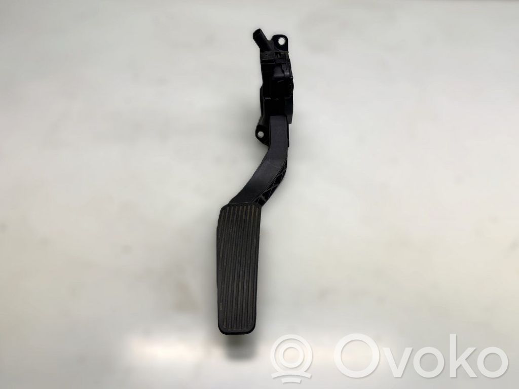 Chrysler 300C Accelerator throttle pedal 