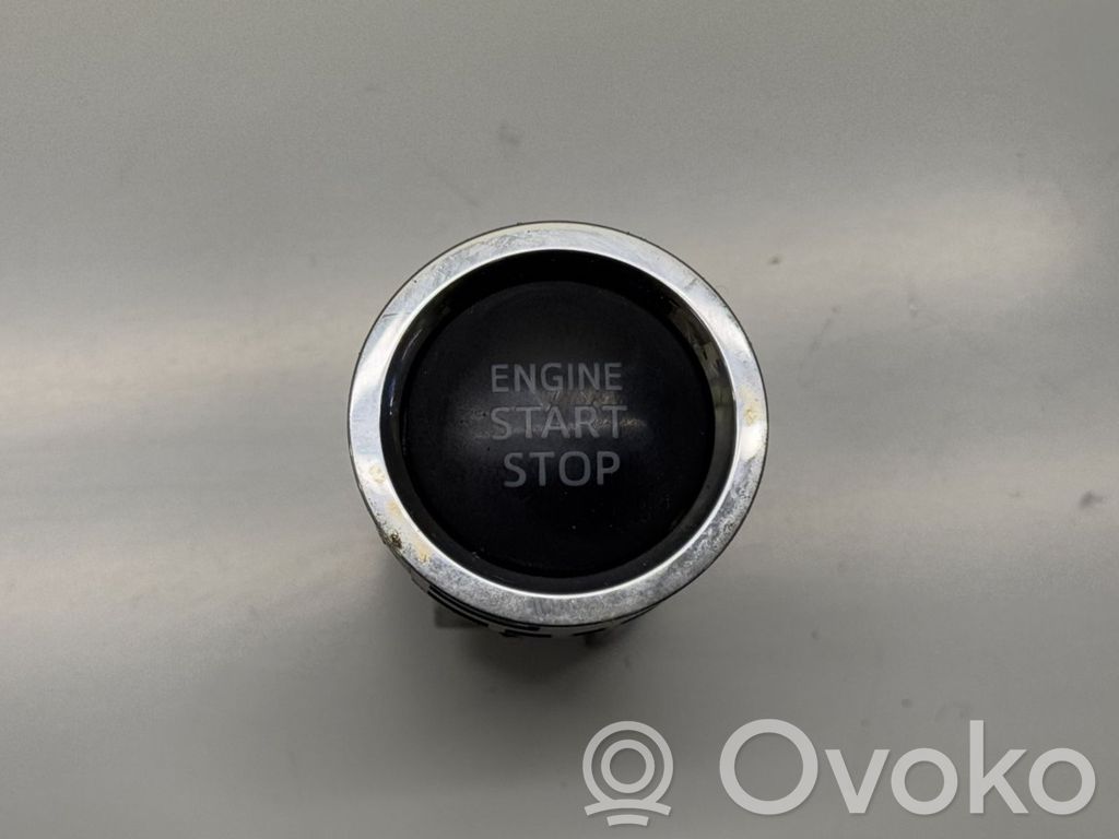 Toyota RAV 4 (XA40) Engine start stop button switch 
