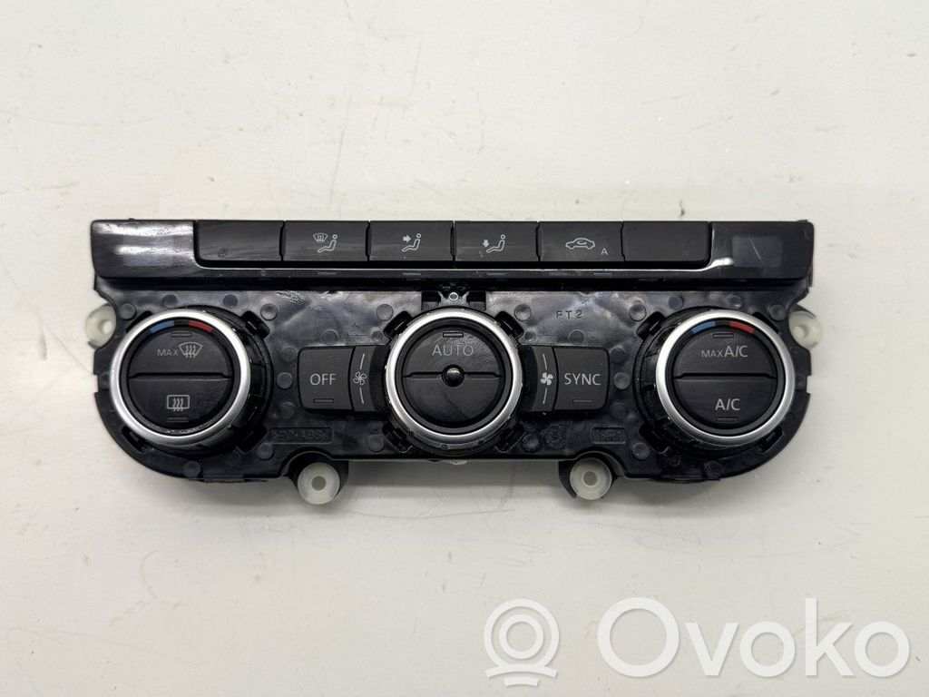 Volkswagen PASSAT B7 Climate control unit 