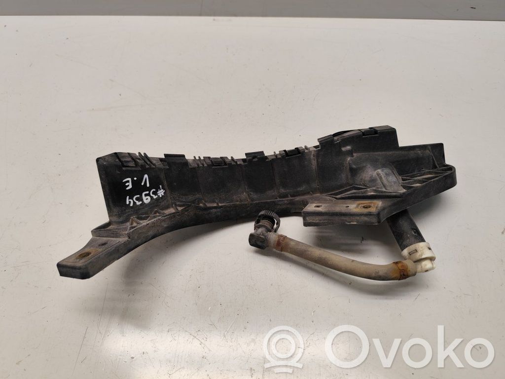 Subaru Forester SH Headlight/headlamp mounting bracket 
