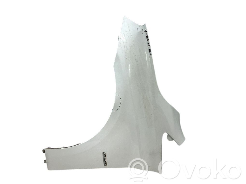 BMW 2 F46 Sparnas 