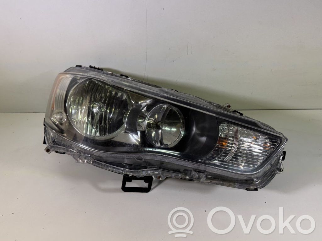 Mitsubishi Lancer X Lampa przednia 