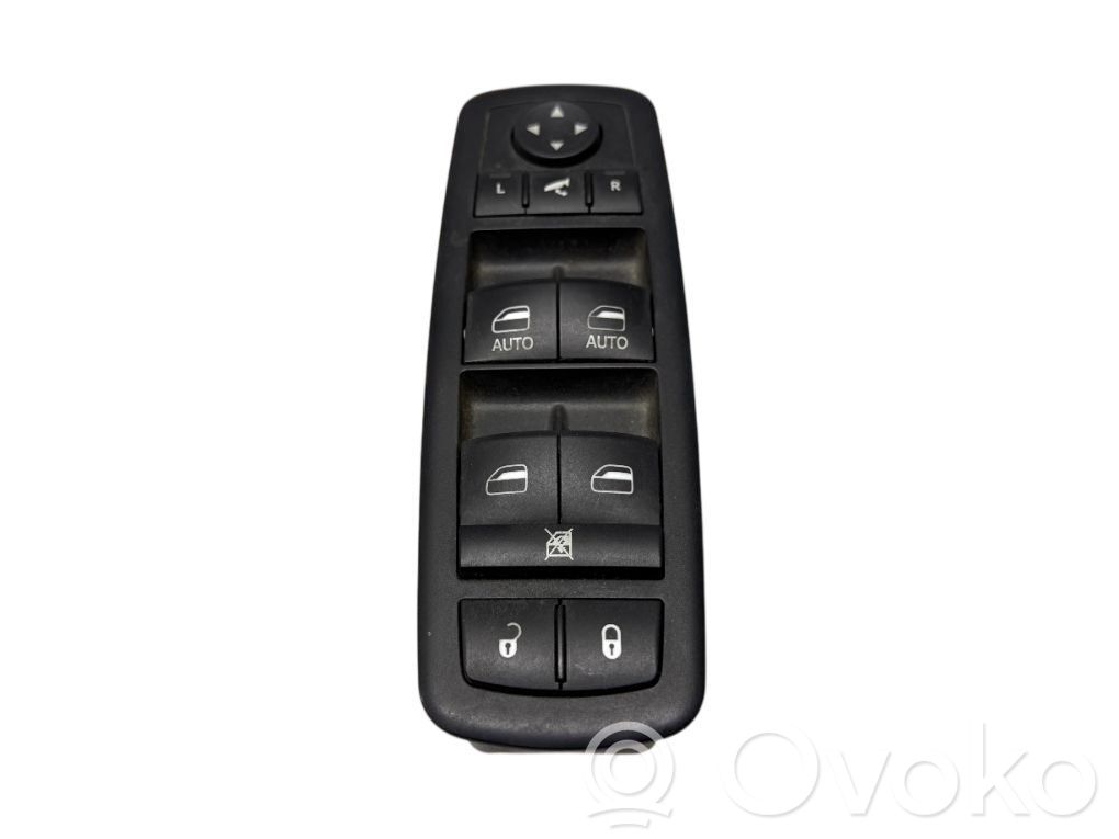 Jeep Grand Cherokee Electric window control switch 