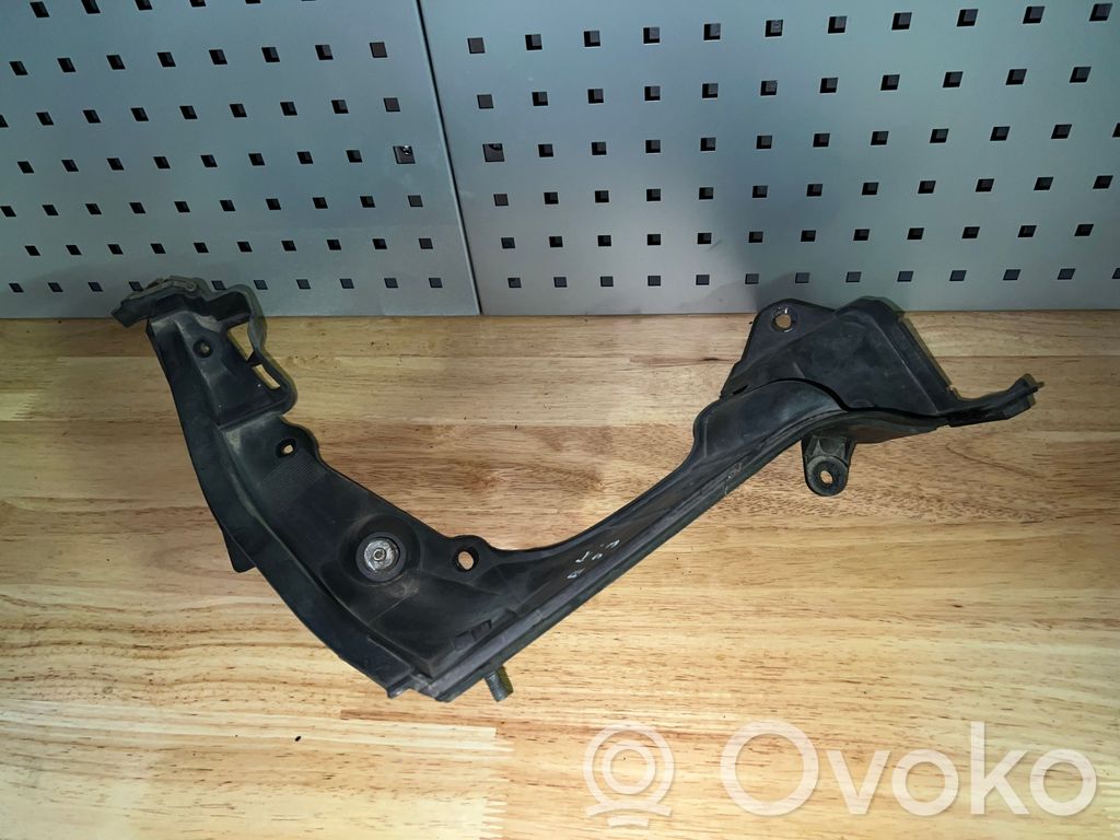 BMW X5 E53 Other engine bay part 
