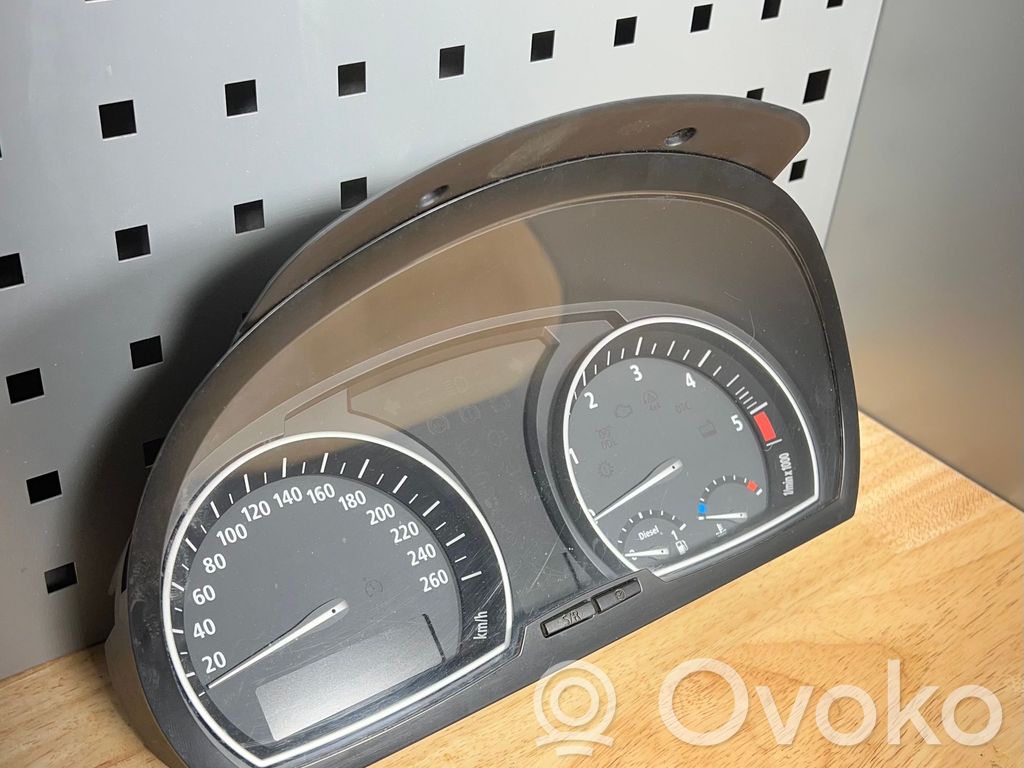 BMW X3 E83 Speedometer (instrument cluster) 