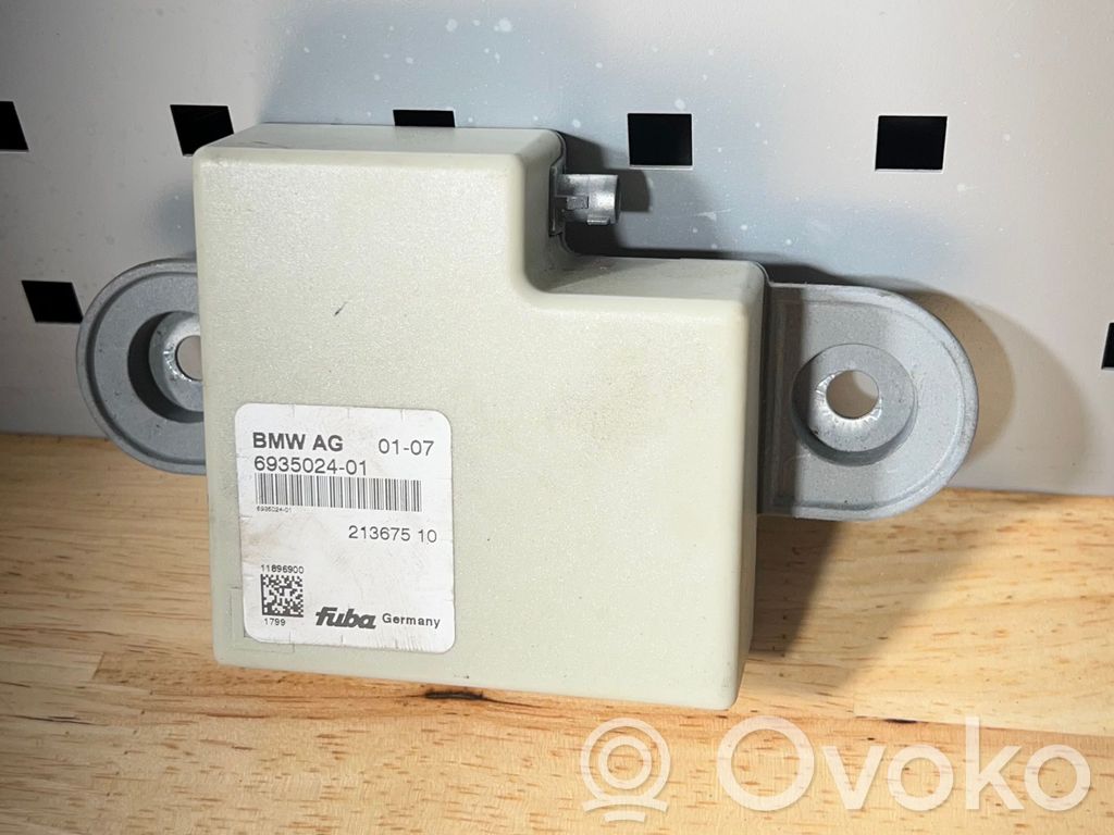 Antenas pastiprinātājs   6935024,693502401,21367510