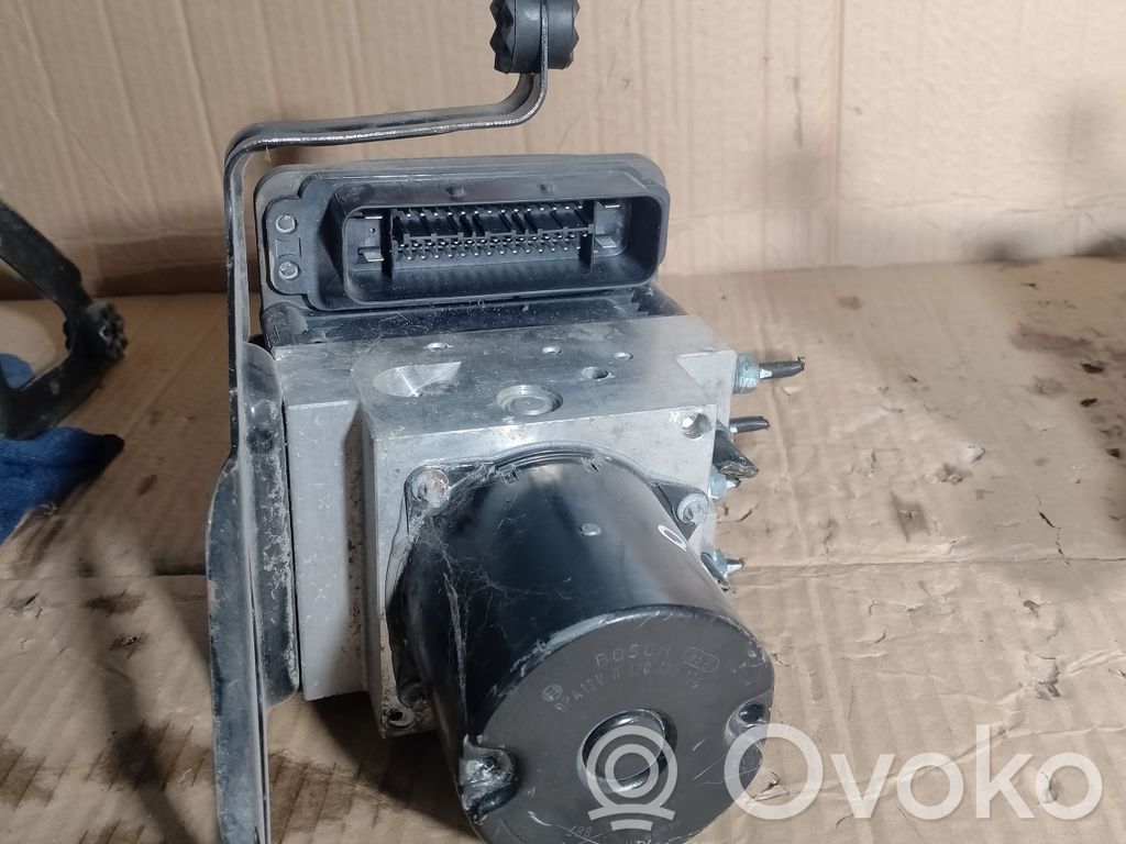 BMW X5 E70 ABS Pump 