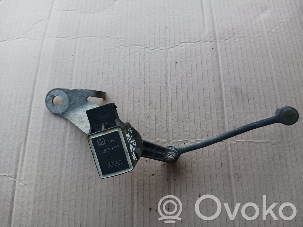 BMW 7 E65 E66 Czujnik poziomu zawieszenia pneumatycznego osi przedniej 