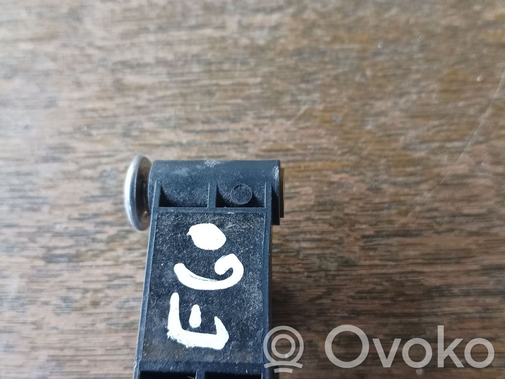 Airbagsensor Crashsensor Drucksensor   6977398,6577000686,180106,0008364K,003686