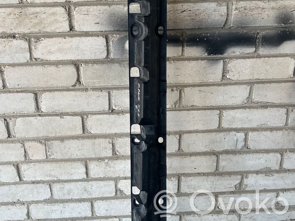 BMW X5 E70 Sill supporting ledge 