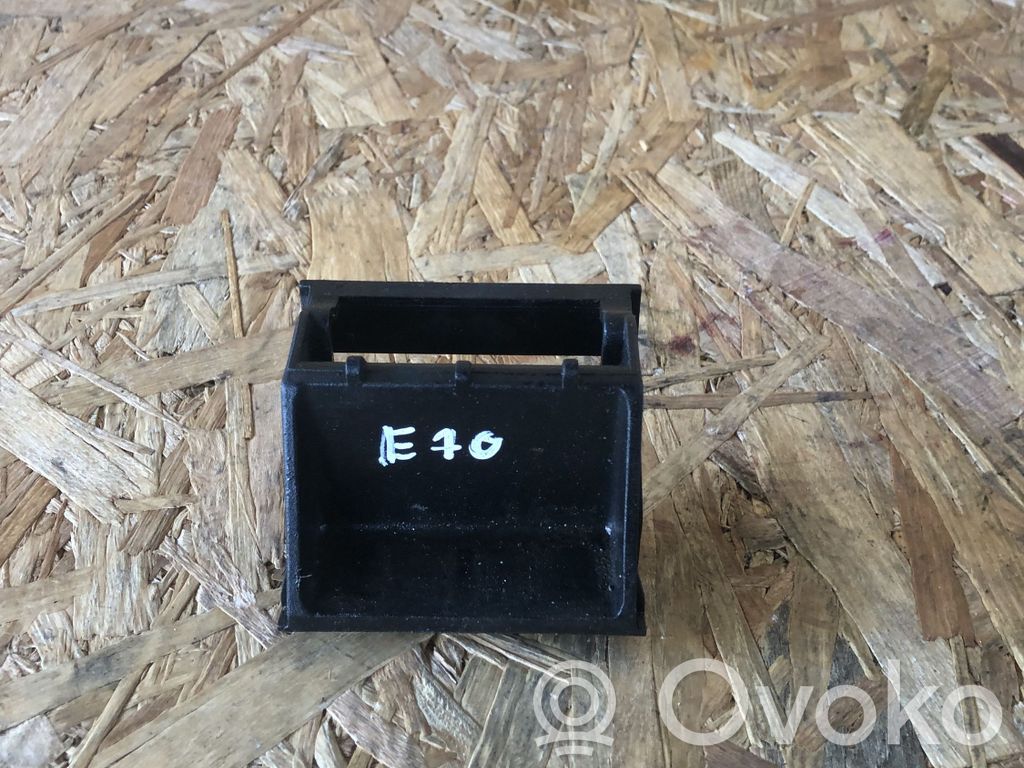 BMW X5 E70 Radiator support slam panel bracket 