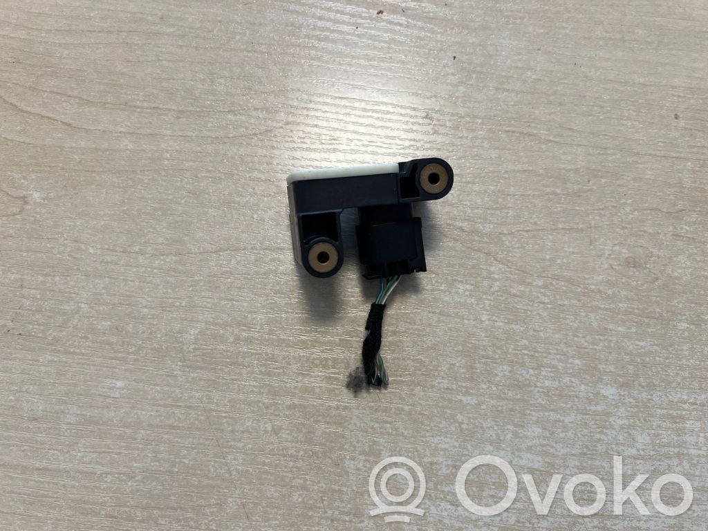 Sensor impacto/accidente para activar Airbag   6911003,0285003900