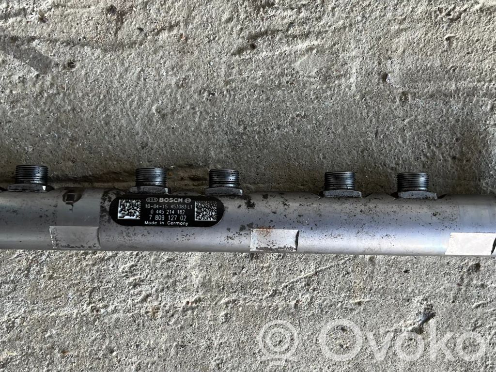 BMW 1 E81 E87 Degvielas maģistrālā caurule 