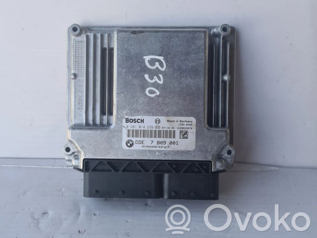 BMW 1 E81 E87 Engine control unit/module 