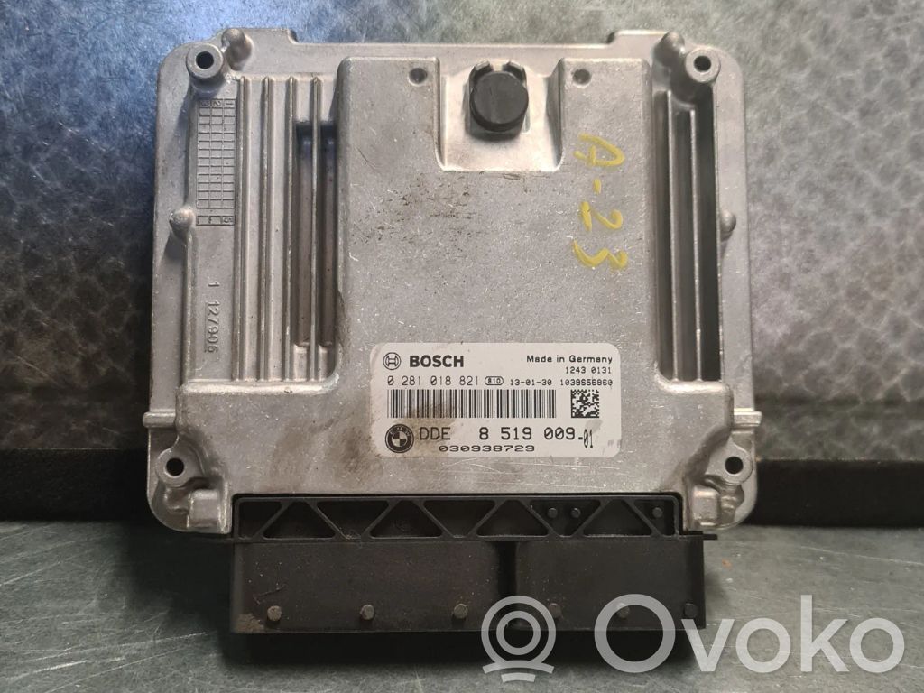 Unidad de control/módulo del motor   0281018821,8519009