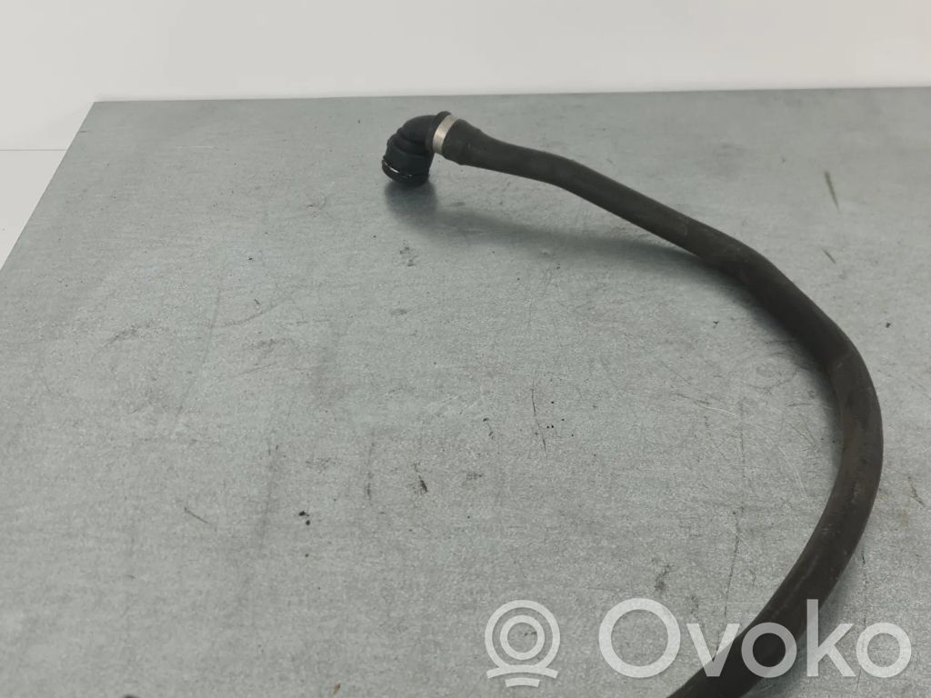 BMW 5 E60 E61 Engine coolant pipe/hose 