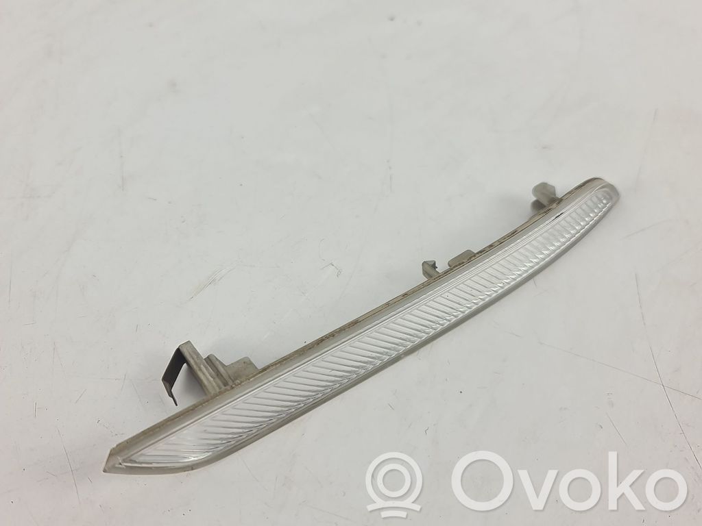 Front reflector   7187088