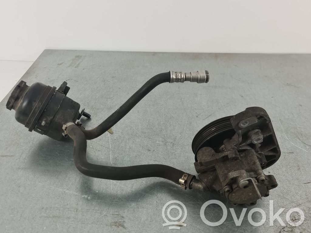 BMW X1 E84 Power steering pump 