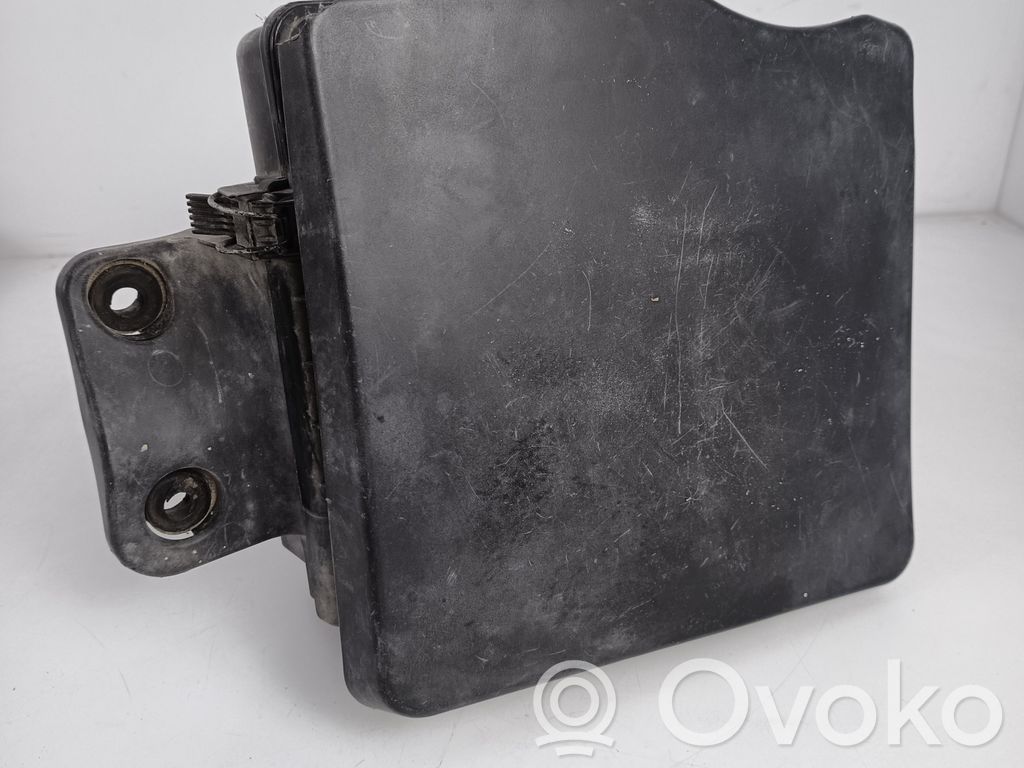 BMW 3 E46 Air filter box 