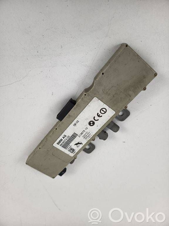 BMW 3 E46 Antenos stiprintuvas 
