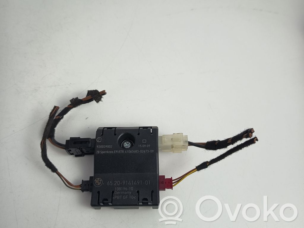 BMW 3 E90 E91 Antenos stiprintuvas 