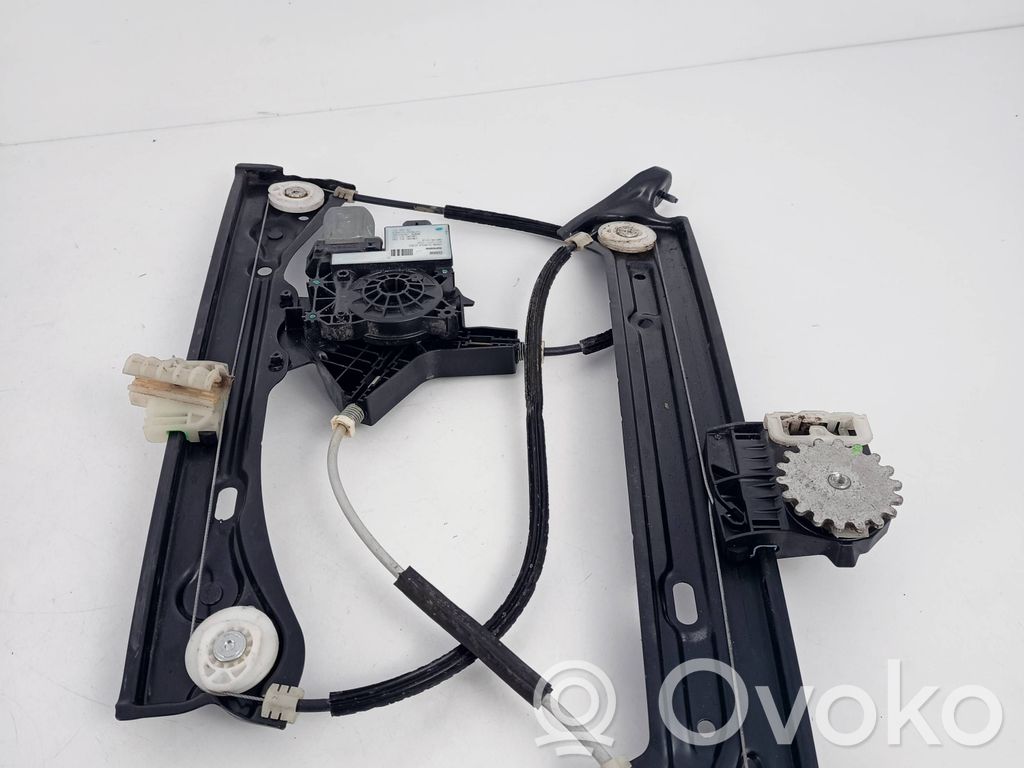 BMW 2 F44 Elektryczny podnośnik szyby drzwi przednich 